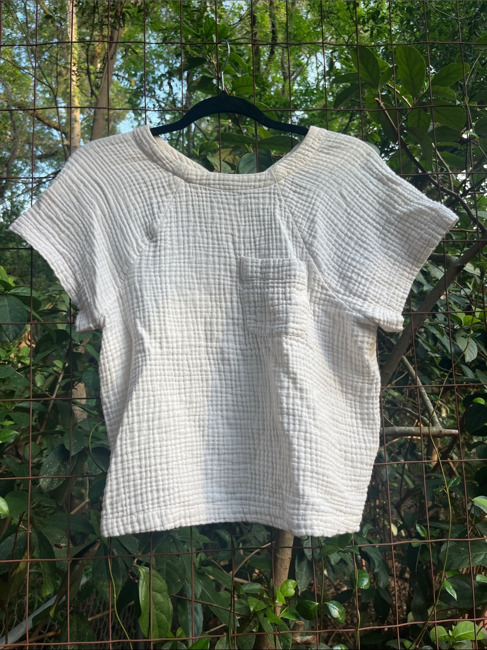 Madewell Lightspun Renwood Button-Back Cotton Gauze Short-Sleeve Pocket Tee